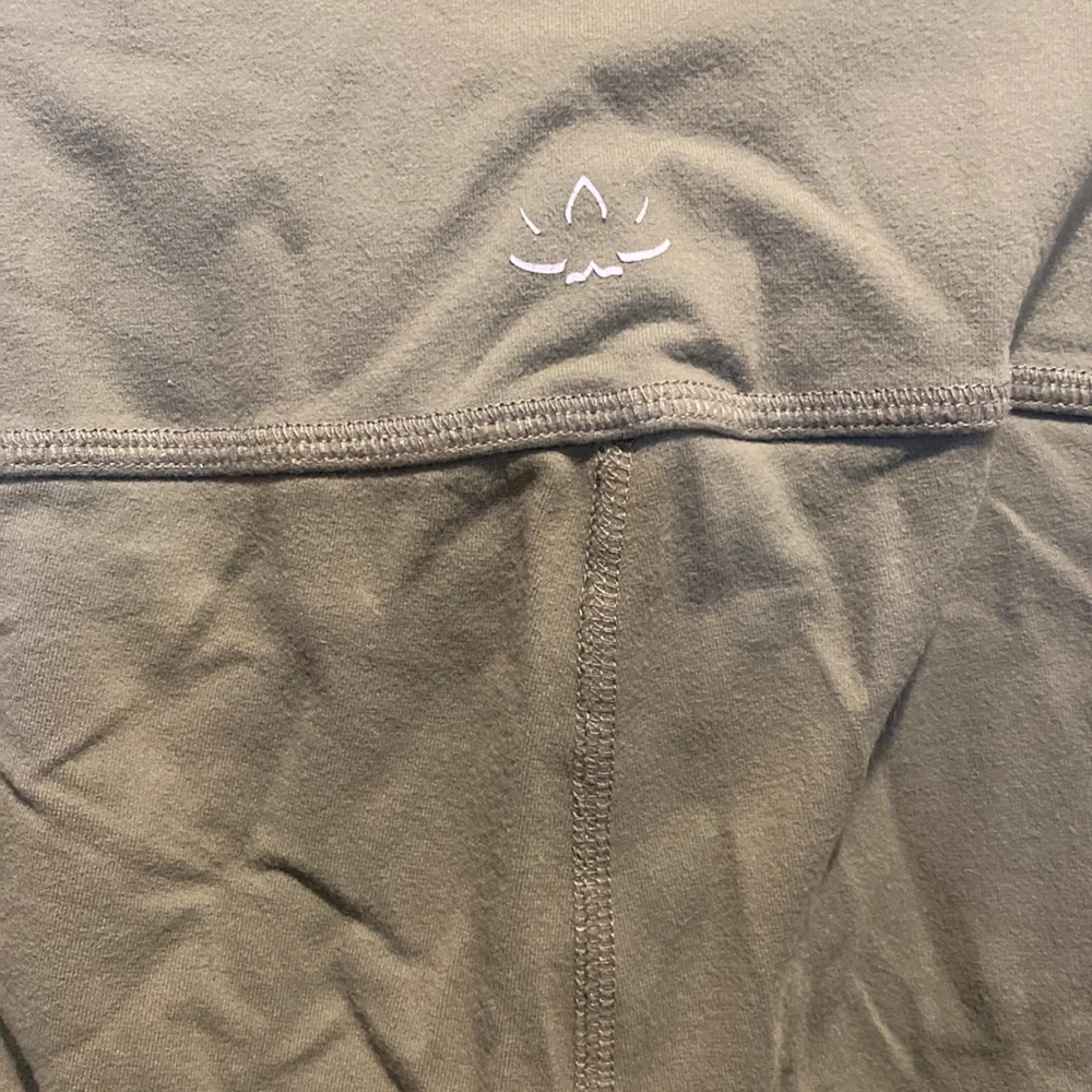 Beyond Yoga Colorblock Leggings - Picture 3 of 5